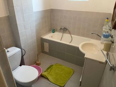 FOX - rodinný dom * Dechtice * krásne prostredie * pozemok 870 m2 s prístupom z dvoch strán - 9