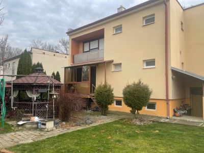 FOX - 6 izbový dvojgeneračý rodinný dom * Bučany * pozemok o výmere 1273 m2 - 1