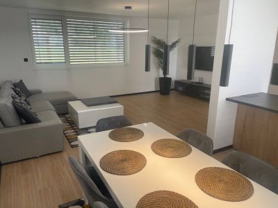 FOX - NOVOSTAVBY RD s exkluzívnym výhľadom * Smolenice * rezidenčná lokalita * pozemok 524 m2 - 3