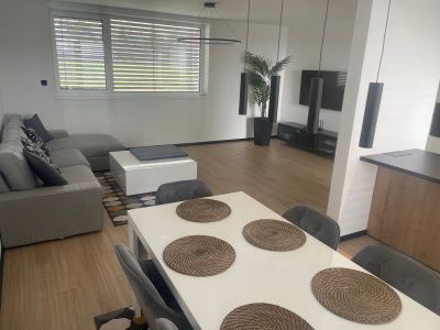 FOX - NOVOSTAVBY RD s exkluzívnym výhľadom * Smolenice * rezidenčná lokalita * pozemok 524 m2 - 9