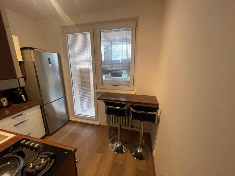 FOX - Predaj 1 izbový byt * Na Hlinách * balkón - 3