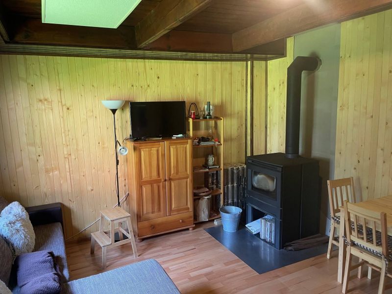 FOX - Ponúkame na predaj prerobenú chatu na Bezovci - 7