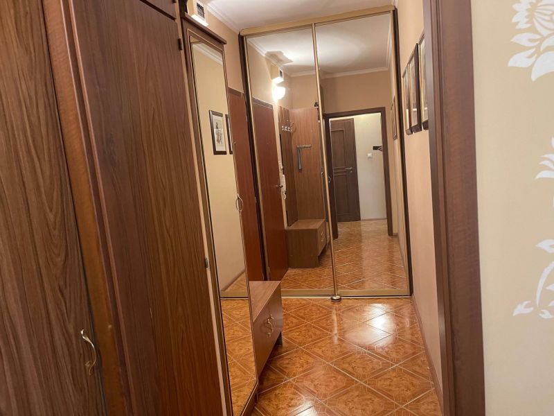 FOX - * 3 izbový byt so zariadením * Jiráskova ulica * - 12