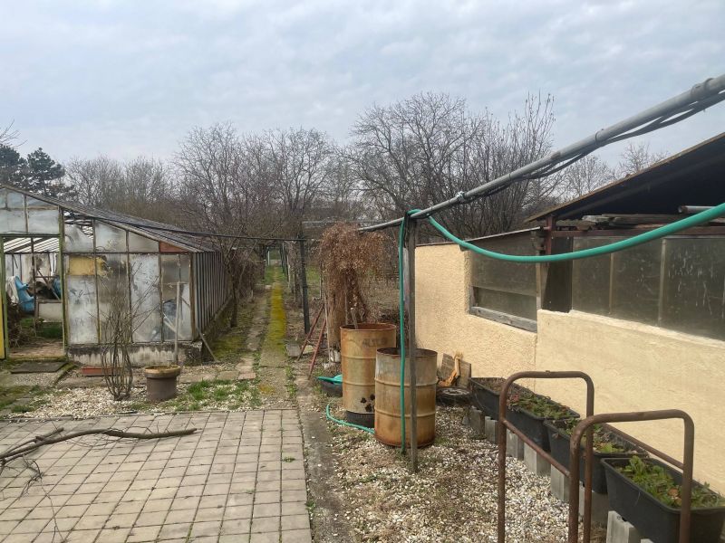 FOX - 6 izbový dvojgeneračý rodinný dom * Bučany * pozemok o výmere 1273 m2 - 12