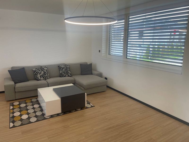 FOX - NOVOSTAVBY RD s exkluzívnym výhľadom * Smolenice * rezidenčná lokalita * pozemok 524 m2 - 2