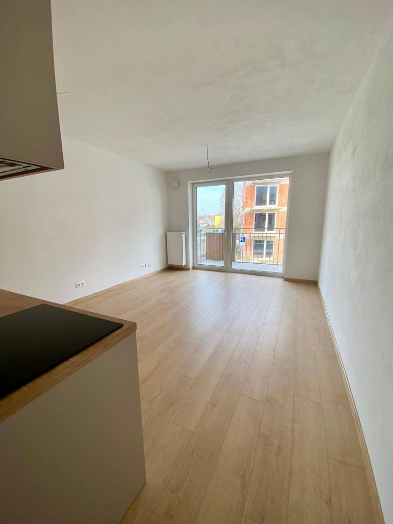 FOX - 1 izbový byt s balkónom v štandarde s kuchynskou linkou - 7