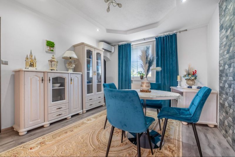 PREDAJ 4i priestranný byt s garážou, Štefanová okr.Pezinok, výborná cena! - 2