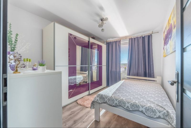 PREDAJ 4i priestranný byt s garážou, Štefanová okr.Pezinok, výborná cena! - 14